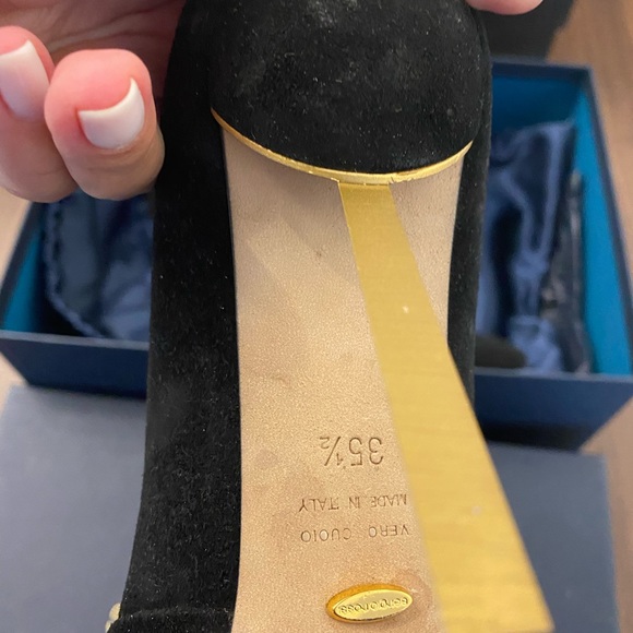 Authentic Sergio Rossi Suede Pump - Picture 4 of 5